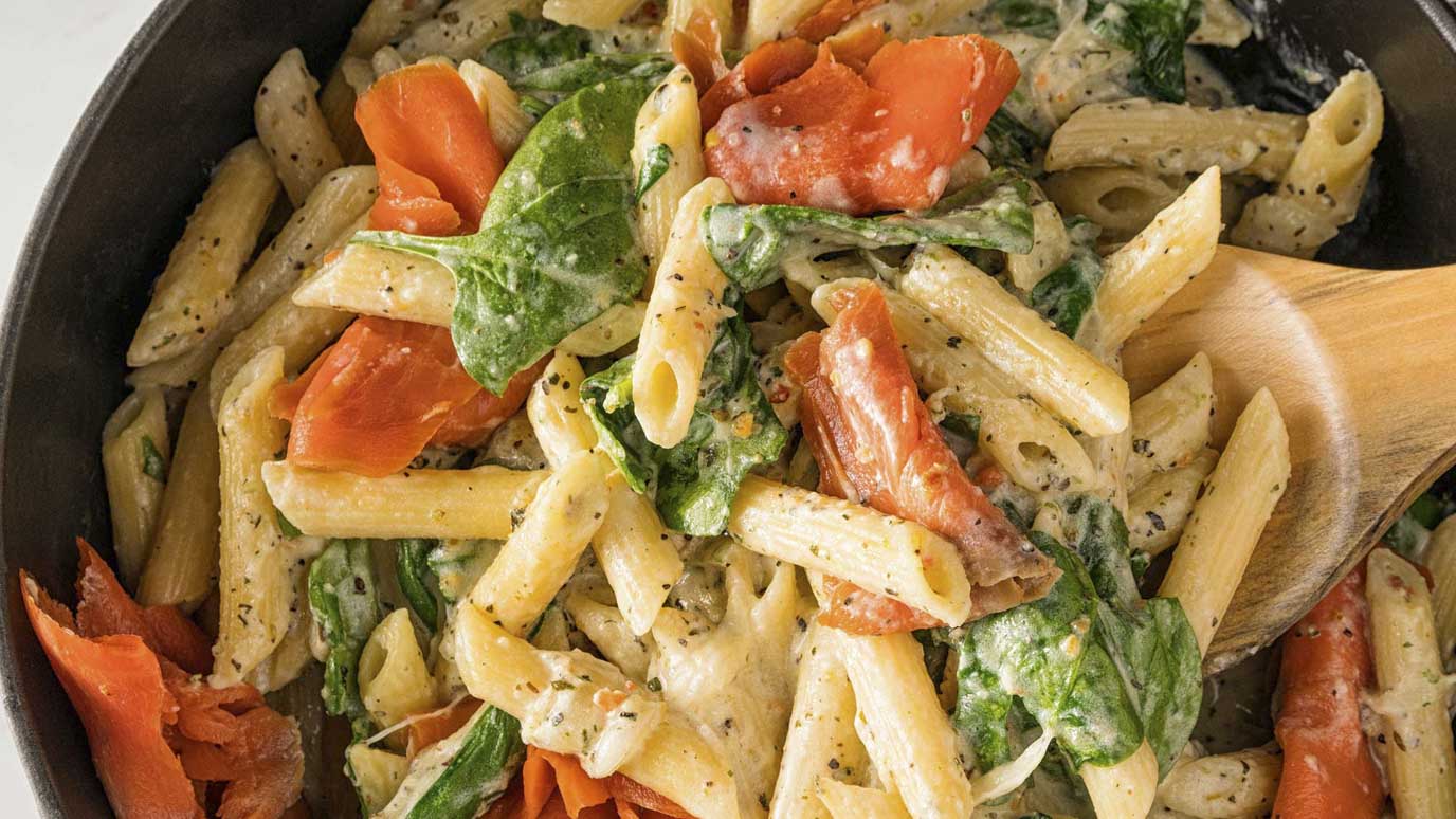 smoked_salmon_pasta_alfredo_2000x1125.jpg