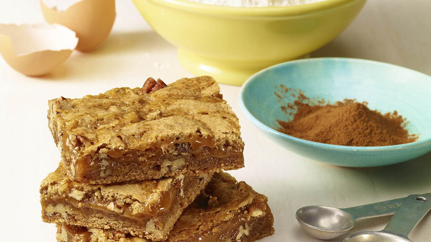 cinnamon_caramel_swirl_bars_2000x1125.jpg