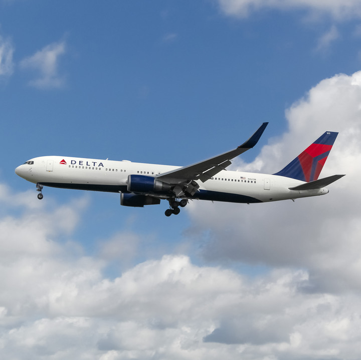 Delta Shares Fall After Lower Guidance