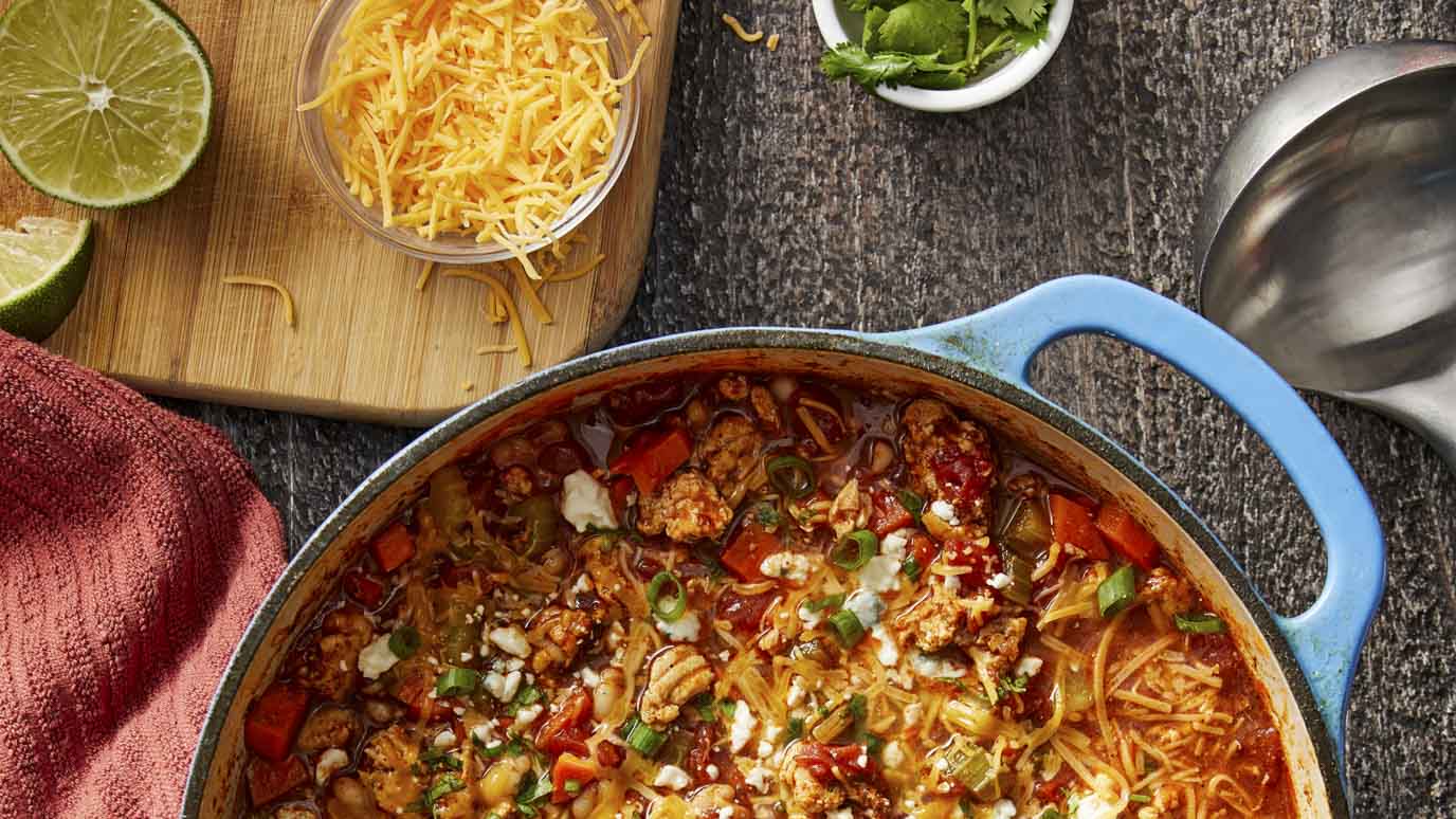 Buffalo_Chicken_Chili_111_2000x1125.jpg