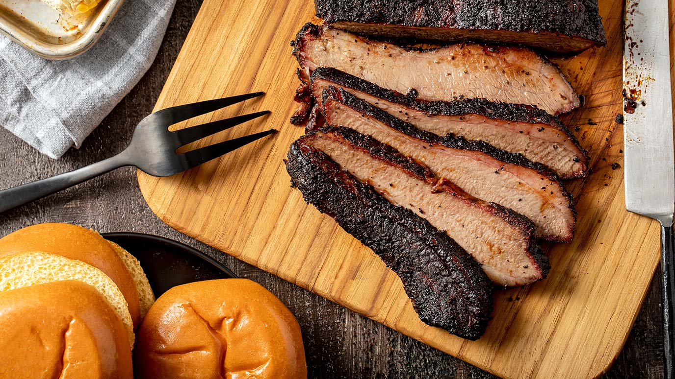 smoked_black_pepper_brisket1376x774.jpg