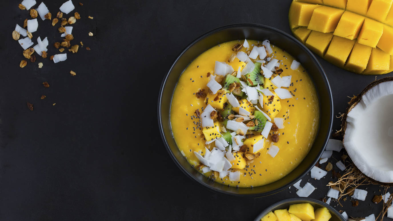 turmeric_mango_orange_smoothie_bowl_2000x1125.jpg